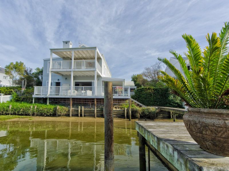 Waterfront Home with Canal and Lagoon Views on Thesen Islands - Photo 10