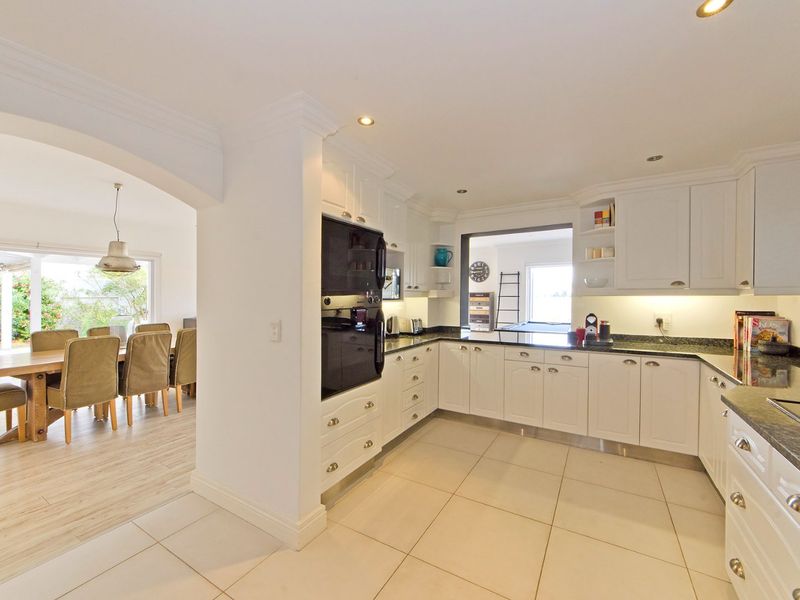 Waterfront Home with Canal and Lagoon Views on Thesen Islands - Photo 7