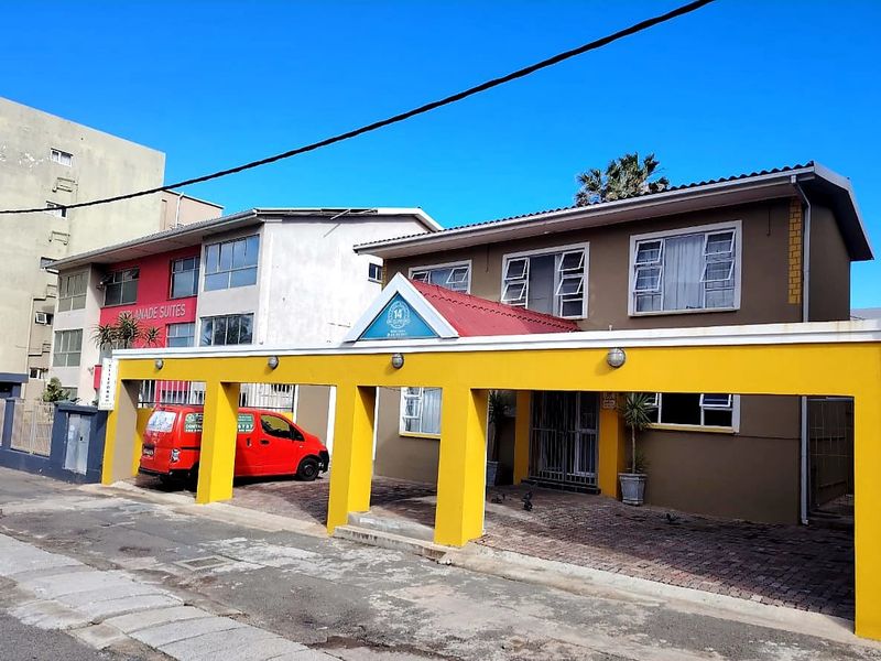 7 Bedroom Commercial Property for Sale in East London - Photo 2