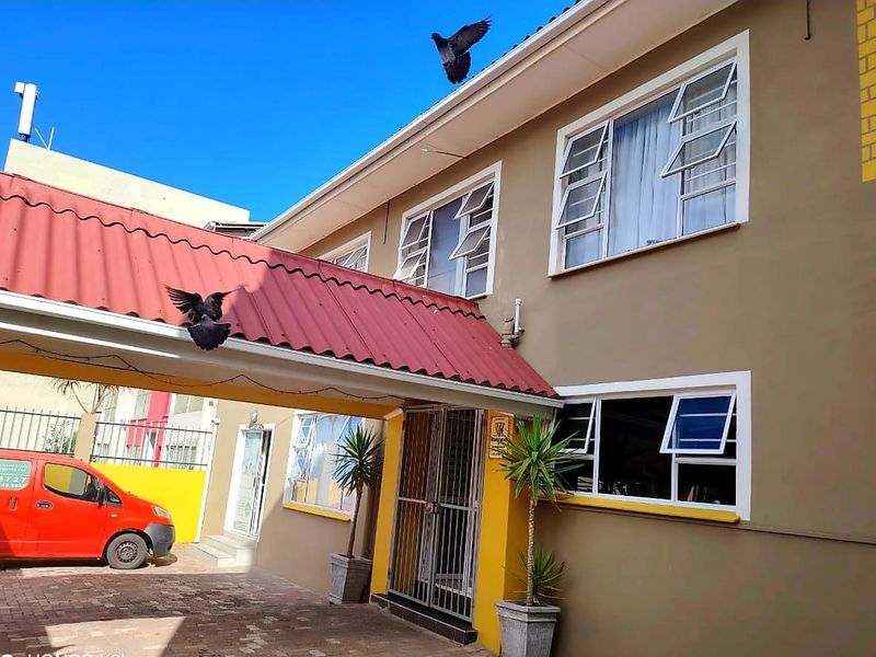 7 Bedroom Commercial Property for Sale in East London - Photo 10