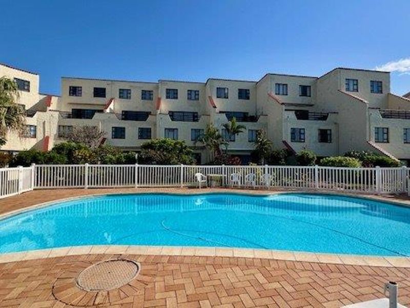 Beachfront Duplex with Breathtaking Sea Views - Photo 3