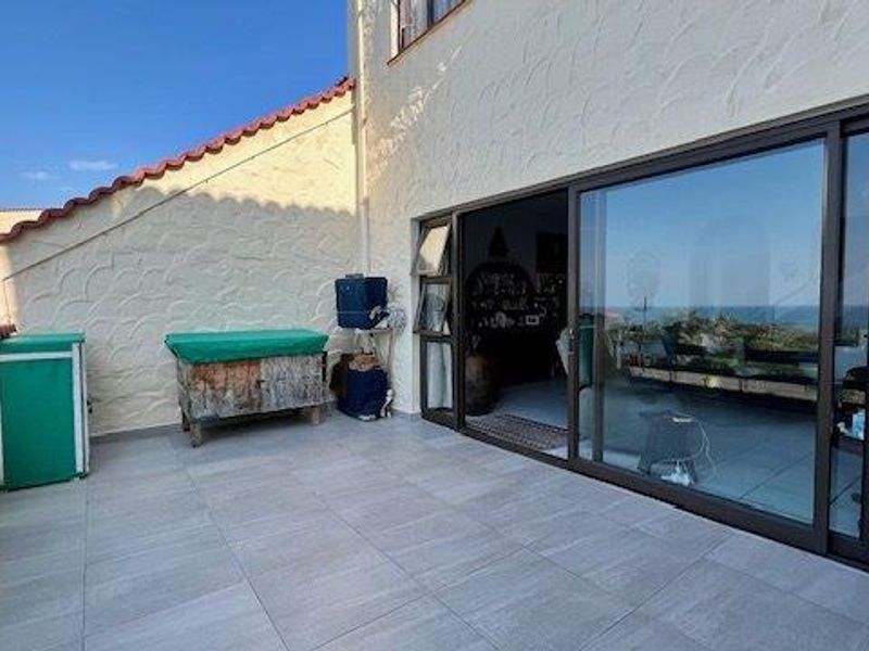 Beachfront Duplex with Breathtaking Sea Views - Photo 5