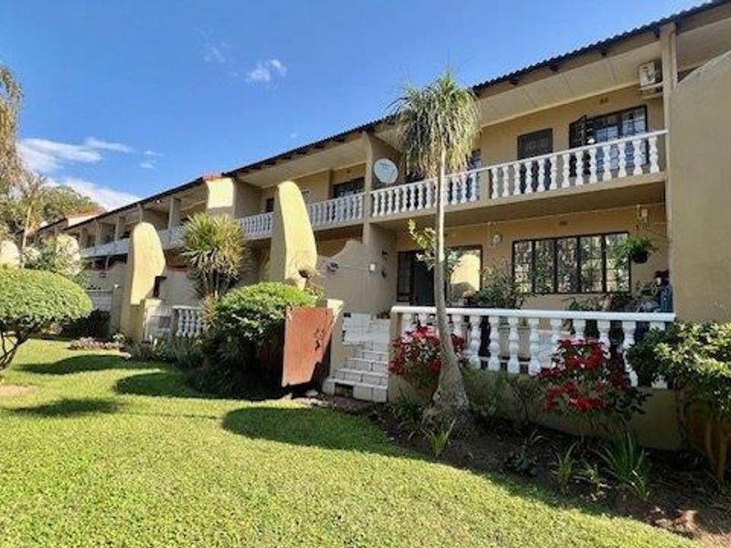 Lovely 3-Bedroom Duplex in a Quiet, Secure Complex – Don’t Miss Out! - Photo 2