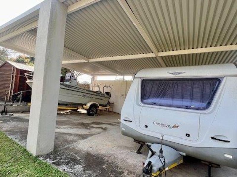 Big Family Home Full of Potential – Great Location! - Photo 4