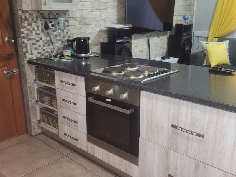 3 Bedroom house for sale in Lentegeur - Photo 5