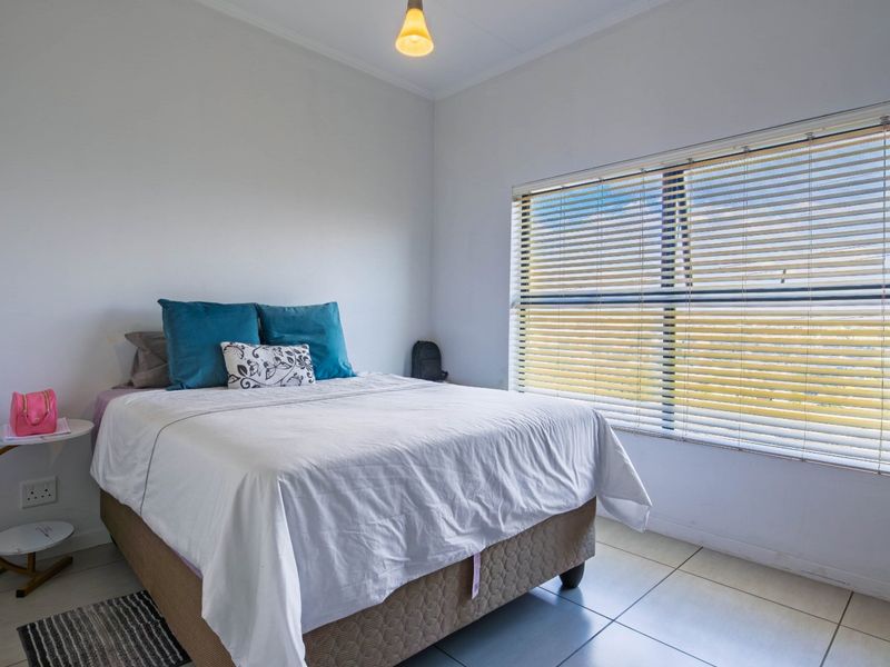 Modern Apartment in Stylish Greenstone Ridge - Photo 10