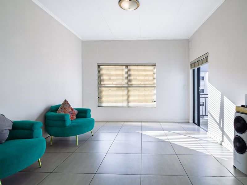 Modern Apartment in Stylish Greenstone Ridge - Photo 7