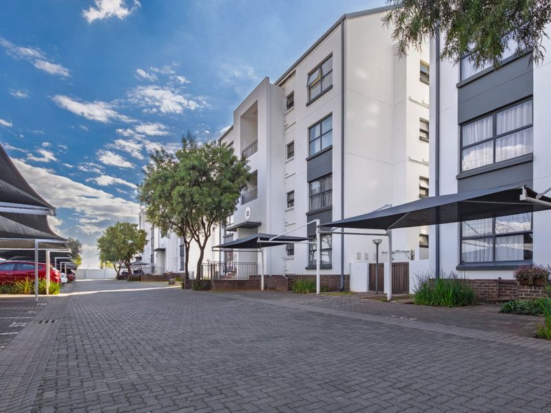 Modern Apartment in Stylish Greenstone Ridge - Photo 2