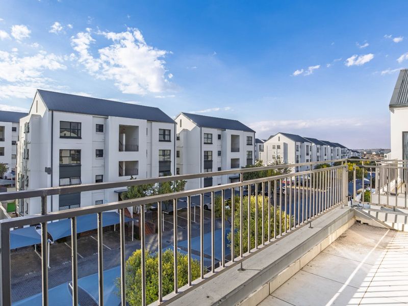 Modern Apartment in Stylish Greenstone Ridge - Photo 9