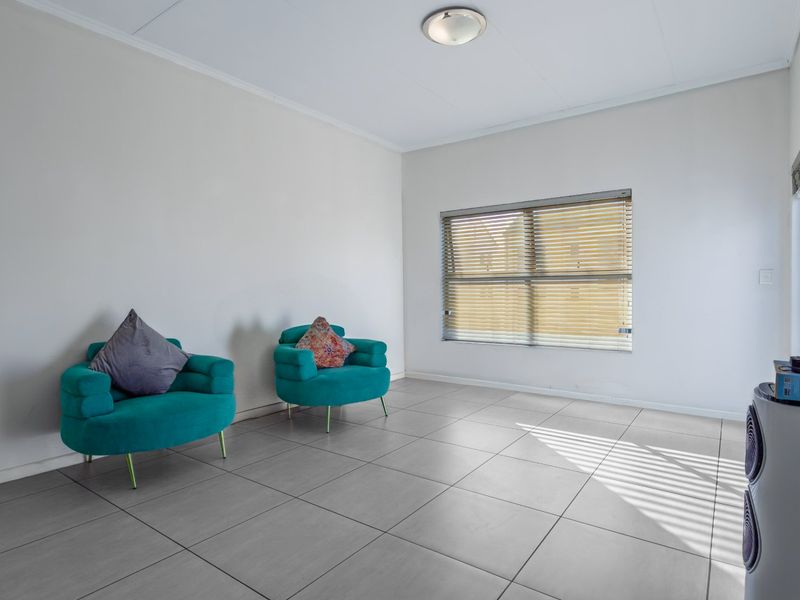 Modern Apartment in Stylish Greenstone Ridge - Photo 6