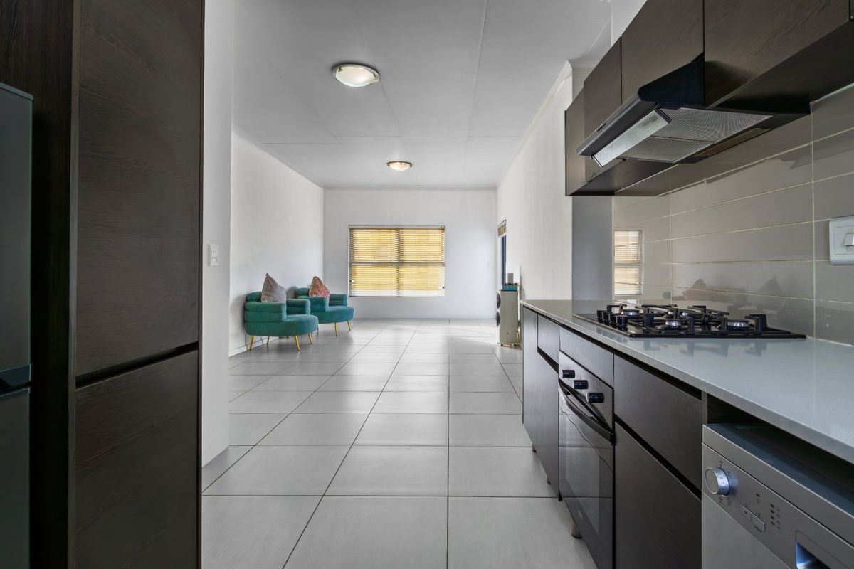 Modern Apartment in Stylish Greenstone Ridge - Photo 5