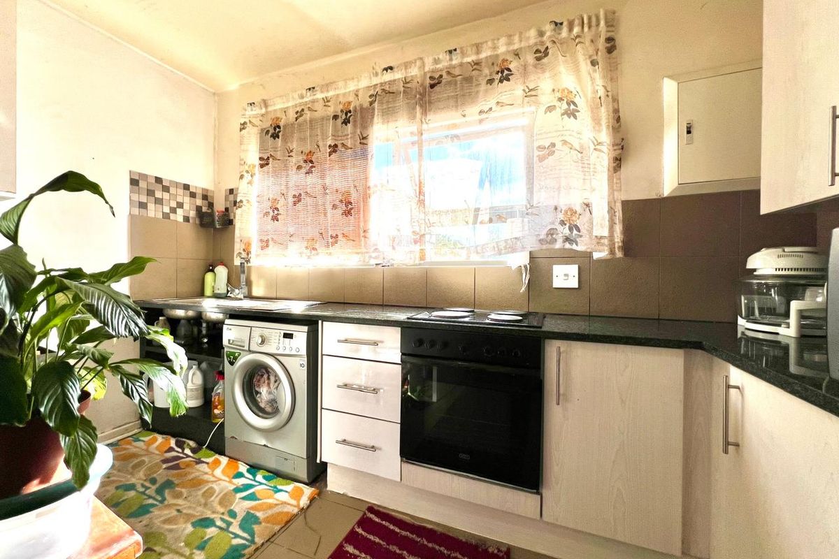 Lovely and spacious apartment, ideal for a young family starting out. - Photo 5