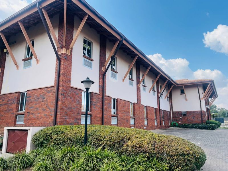 Prime Office Space in Corporate Park South – 2,000m2 Sectionalized Commercial Building - Photo 10