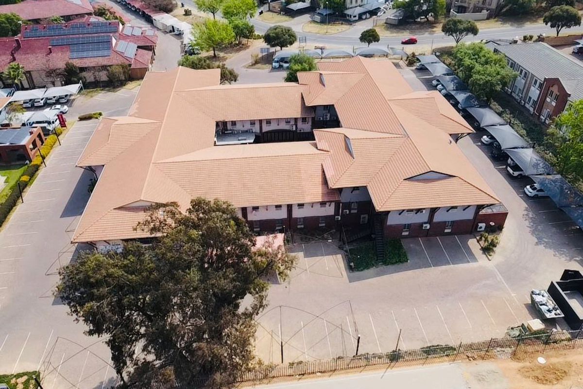 Prime Office Space in Corporate Park South – 2,000m2 Sectionalized Commercial Building - Photo 4