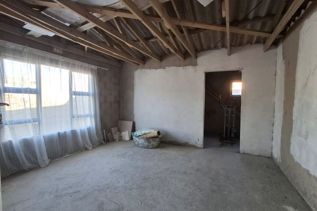 3 Bedroom Property for Sale in NU 5, Mdantsane - Photo 5