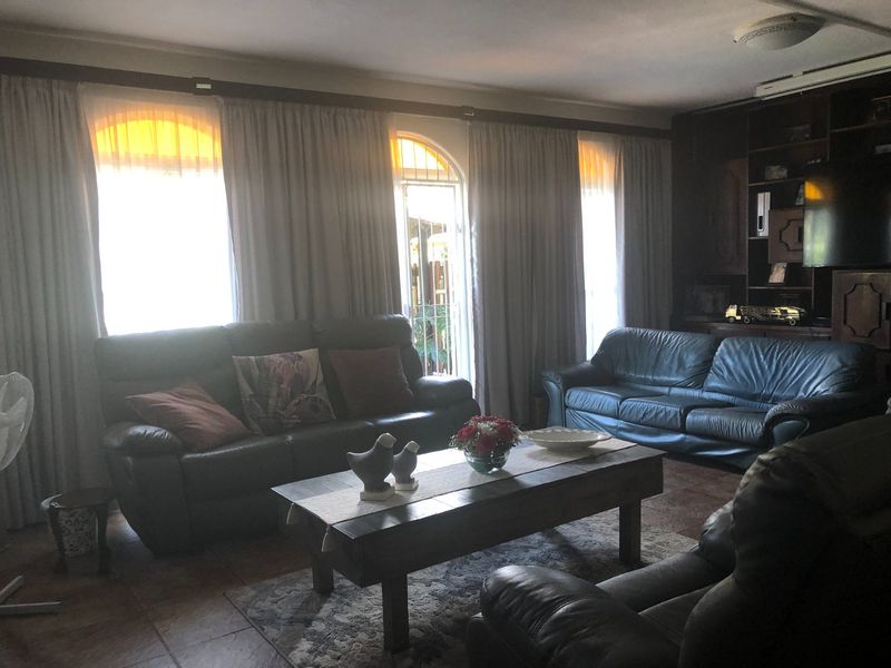 A Residence Full of Possibilities - A Gem Awaits - Photo 6