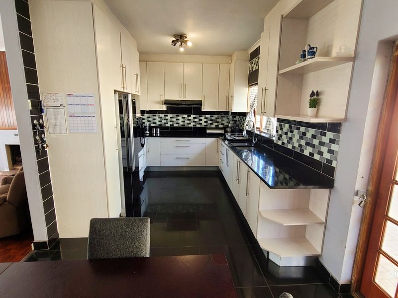 Finally a place you can call Home...  - Photo 9