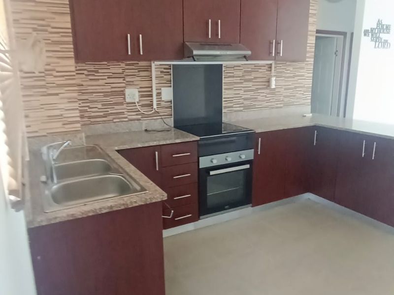 Stunning 2 bedroom flat Bluff, R890 000 - Photo 10