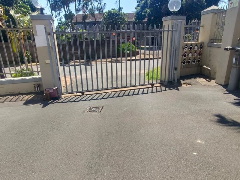 Stunning 2 bedroom flat Bluff, R890 000 - Photo 6