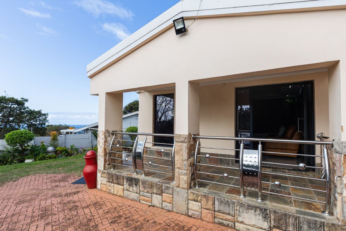 Beautiful Family Home! - Photo 3