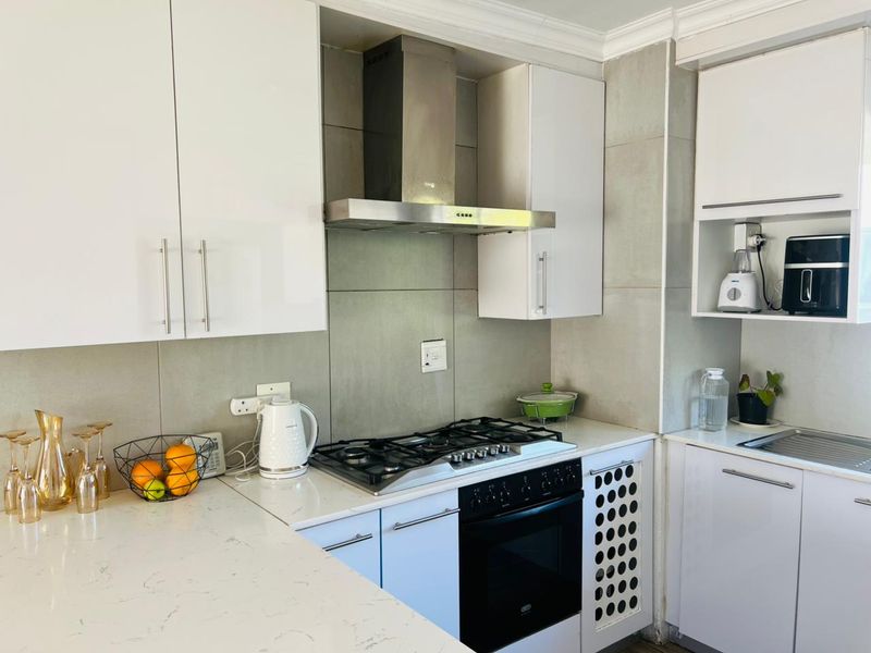 3 Bed Apartment in Eden Glen for Sale - Photo 3