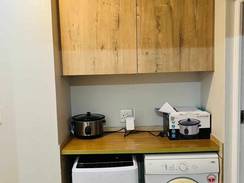 2 Bed Apartment in Greenstone Hill for Sale - Photo 9