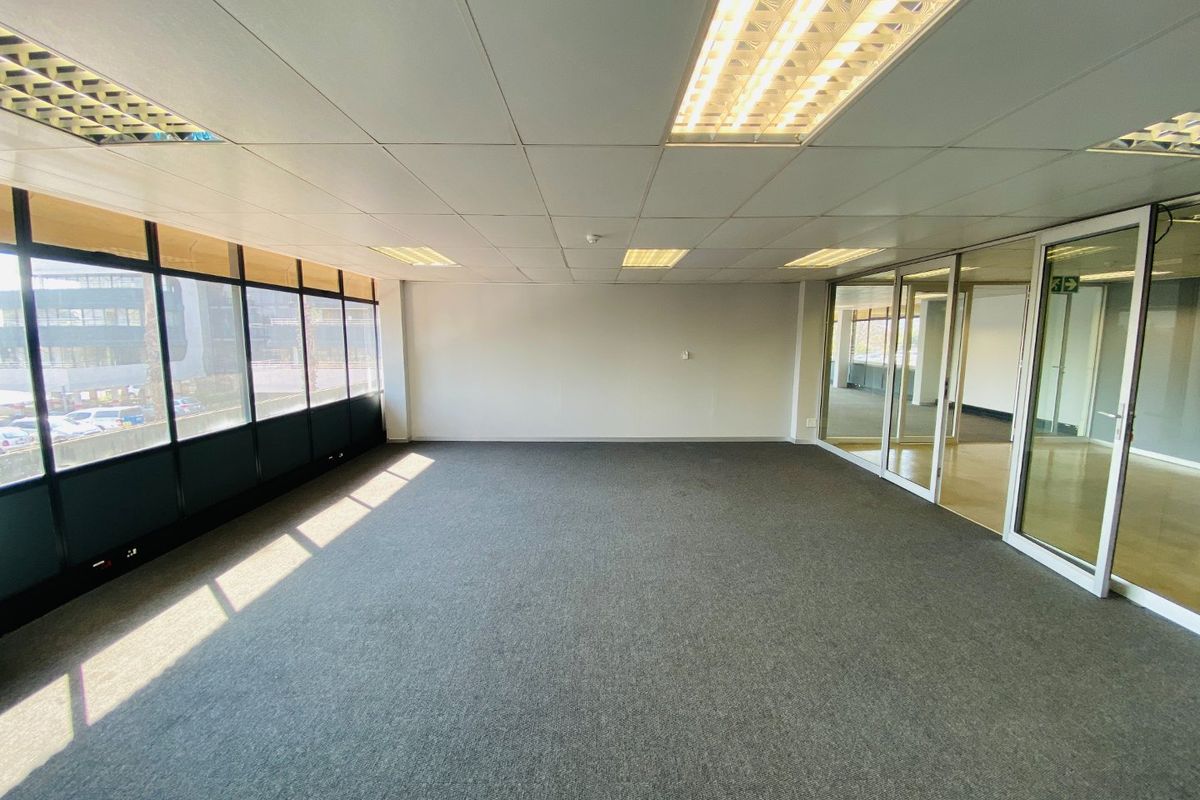 Prime Office Space To Let In Cresta - Photo 4