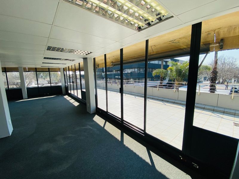 Prime Office Space To Let In Cresta - Photo 8