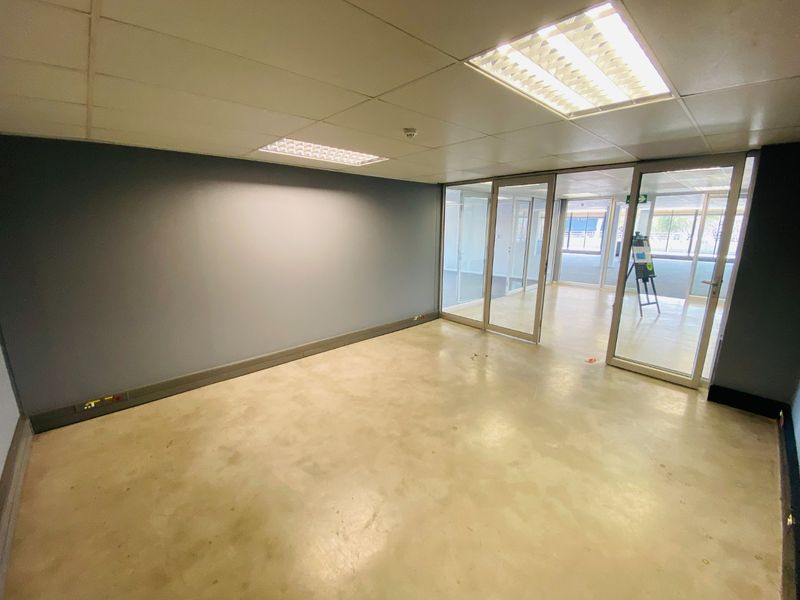 Prime Office Space To Let In Cresta - Photo 6