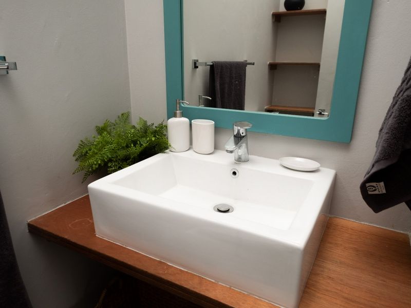 Bachelors Flat on Golf course - Photo 10