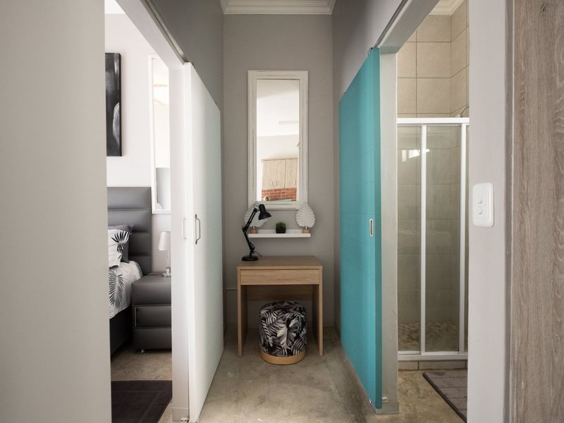 Bachelors Flat on Golf course - Photo 7