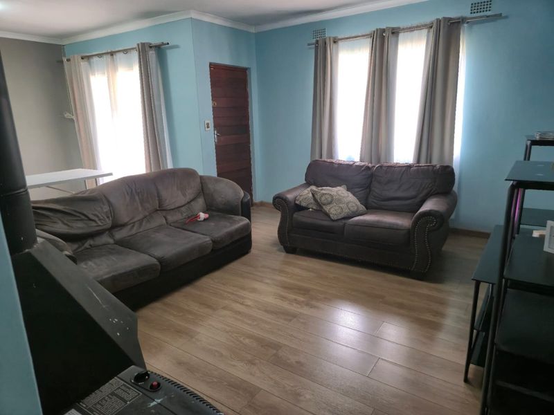 3 Bedroom house for sale in Yellow Wood Park R1,400,000 - Photo 3