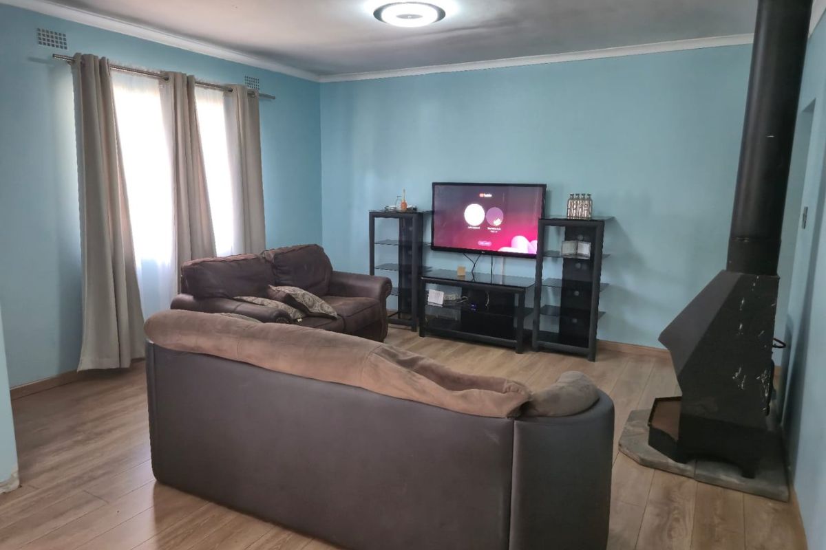 3 Bedroom house for sale in Yellow Wood Park R1,400,000 - Photo 2