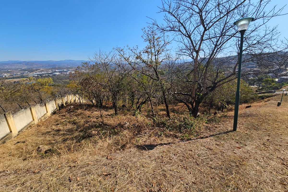 Large Stand, Spectacular Views, Security Estate  - Photo 3