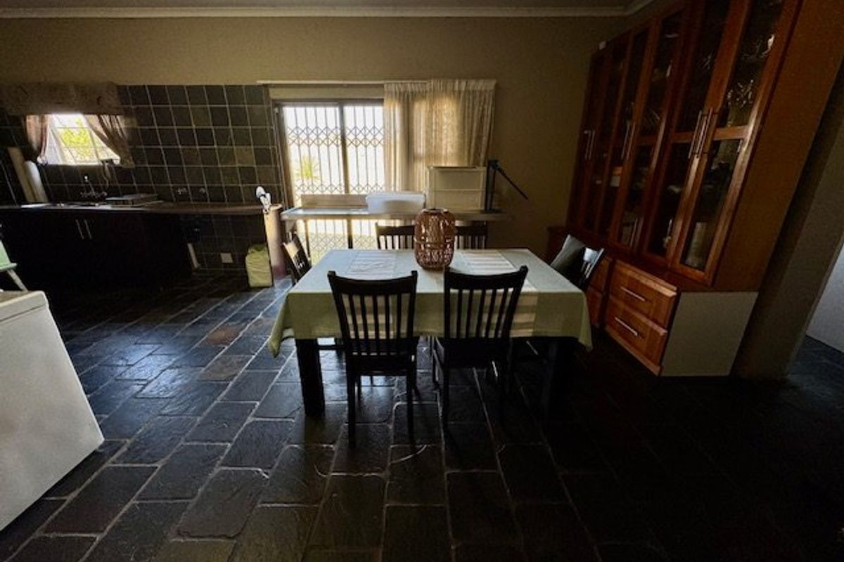 Spacious Family Estate with Income Potential - Photo 5