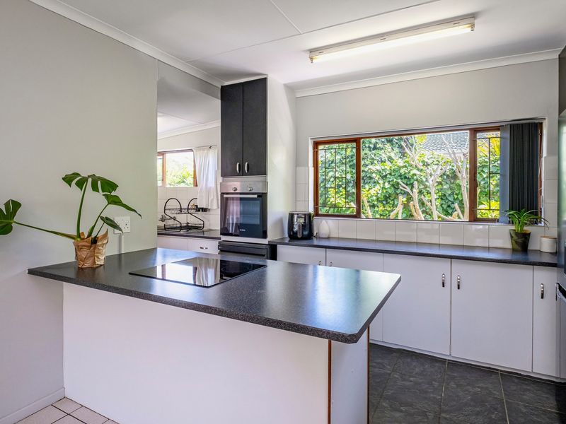 BRIGHT BLANCO FAMILY HOME WITH MODERN COMFORTS - Photo 6