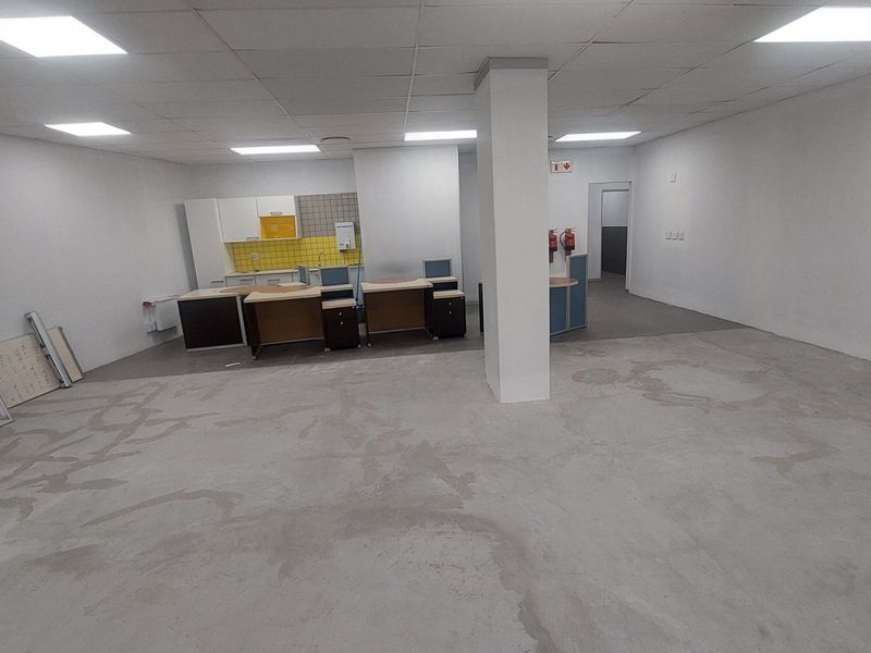 Commercial property for rent in Musgrave - Photo 7
