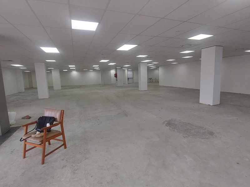 Commercial property for rent in Musgrave - Photo 2