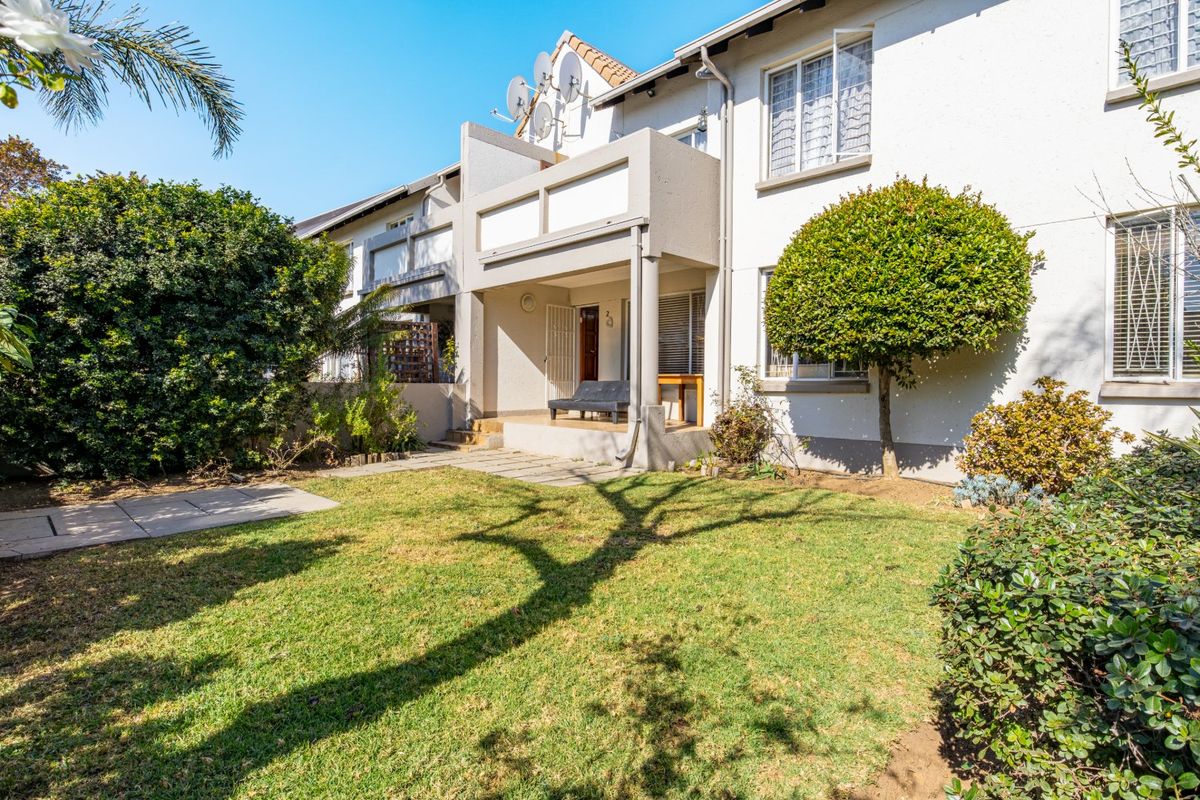 3 Bedroom 2 Bathroom Garden Unit for Sale in Eden Park - Photo 2