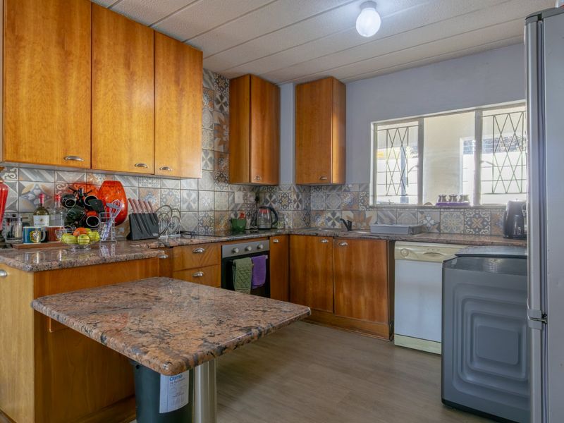 3 Bedroom 2 Bathroom Garden Unit for Sale in Eden Park - Photo 9