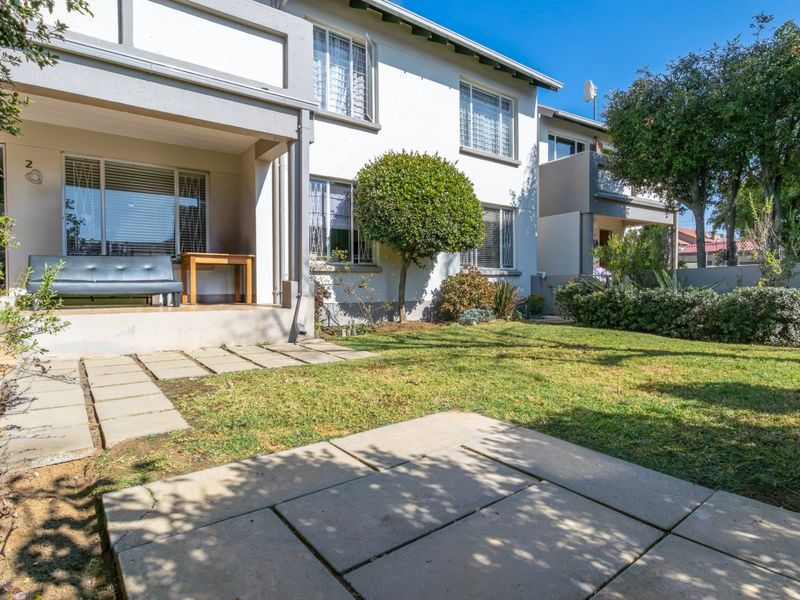 3 Bedroom 2 Bathroom Garden Unit for Sale in Eden Park - Photo 3