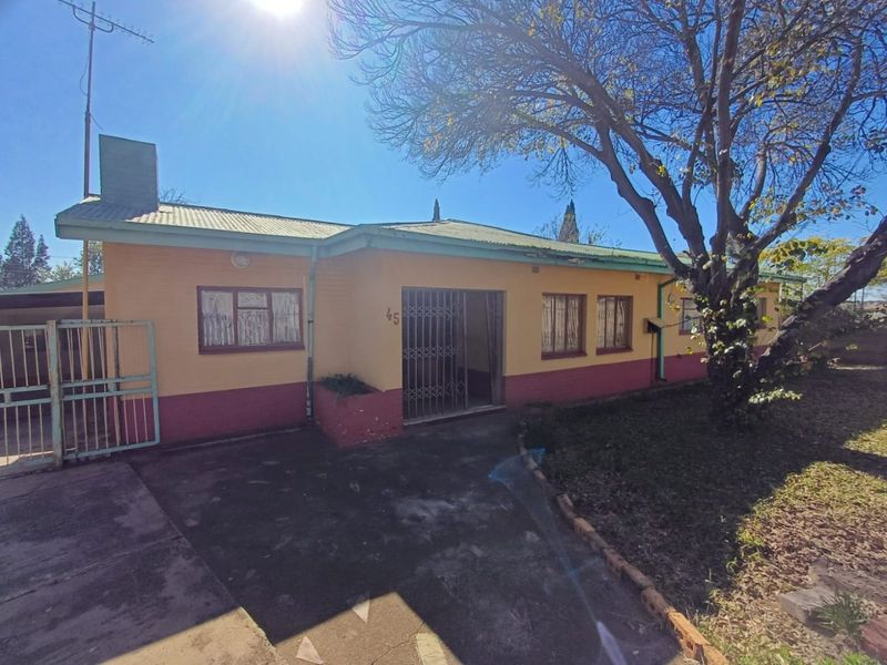 Spacious Family Home with Income Potential in Dawkinsville, Klerksdorp - Photo 2