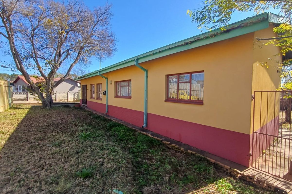 Spacious Family Home with Income Potential in Dawkinsville, Klerksdorp - Photo 4
