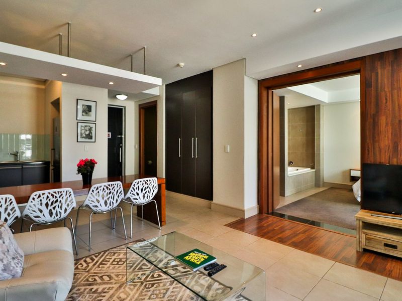 CALLING ALL INVESTORS AND FIRST TIME HOME OWNERS! - Photo 4