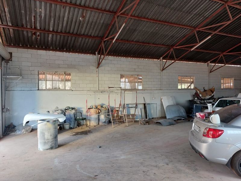 Large Storage / Workshop to Rent – Safe & Secure on a Plot!  Looking for the perfect space to run your business or store equipment? This spacious storage unit or workshop is now available to rent on a safe and secure plot, offering everything you need for smooth operations.  Property Features: Large Storage / Workshop Area – Ideal for business use or equipment storage Three-Phase Electricity – Perfect for heavy-duty machinery Water & Electricity Included in the Rent – No extra monthly surprises Situated on a Secure Plot – Peace of mind for your assets Easy Access for trucks or large vehicles  Perfect for tradesmen, small business owners, or anyone needing reliable space in a secure environment.  Contact us today to arrange a viewing and secure this versatile space!  Space like this doesn’t stay available for long – act fast - Photo 2