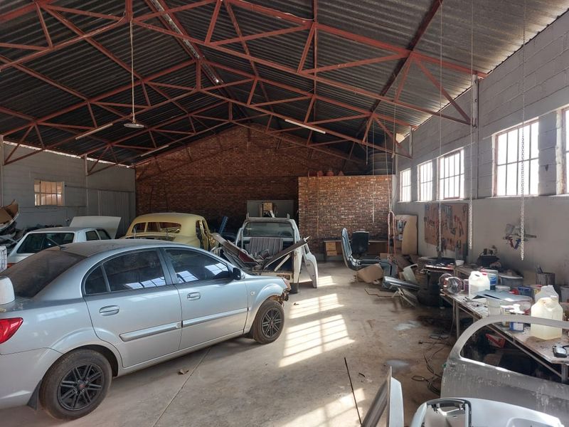 Large Storage / Workshop to Rent – Safe & Secure on a Plot!  Looking for the perfect space to run your business or store equipment? This spacious storage unit or workshop is now available to rent on a safe and secure plot, offering everything you need for smooth operations.  Property Features: Large Storage / Workshop Area – Ideal for business use or equipment storage Three-Phase Electricity – Perfect for heavy-duty machinery Water & Electricity Included in the Rent – No extra monthly surprises Situated on a Secure Plot – Peace of mind for your assets Easy Access for trucks or large vehicles  Perfect for tradesmen, small business owners, or anyone needing reliable space in a secure environment.  Contact us today to arrange a viewing and secure this versatile space!  Space like this doesn’t stay available for long – act fast - Photo 3