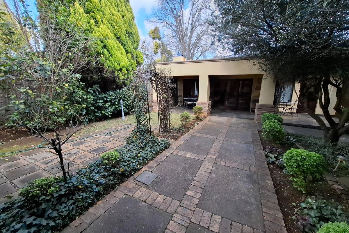 Investor’s Dream in Prime Arcadia — 12- Double Bedrooms Urban Estate with High Income Potential - Photo 4