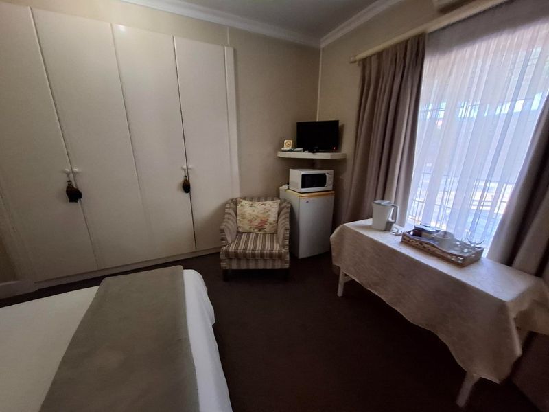 Investor’s Dream in Prime Arcadia — 12- Double Bedrooms Urban Estate with High Income Potential - Photo 9