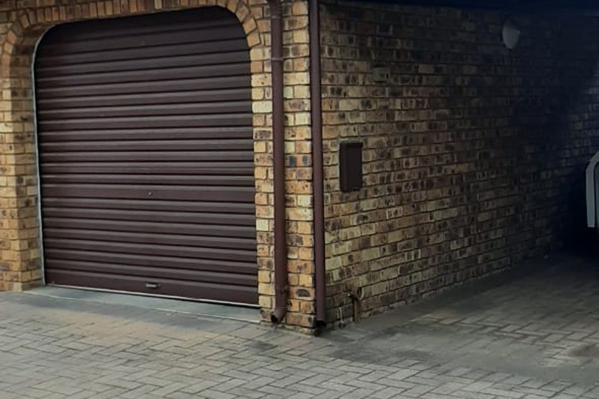 Neat and Functional Home with Double Garage and Pool - Photo 2