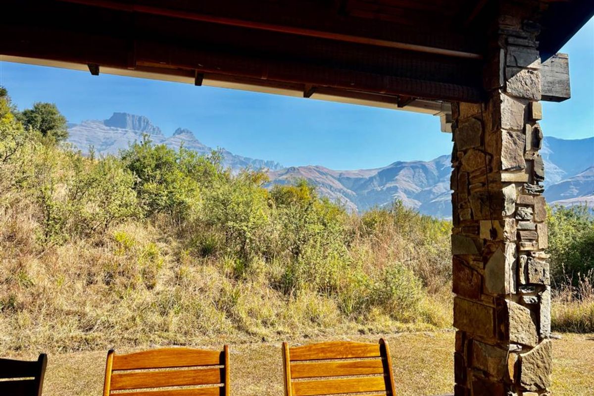 Own a Slice of Tranquillity in the Drakensberg KwaZulu Natal  - Photo 3